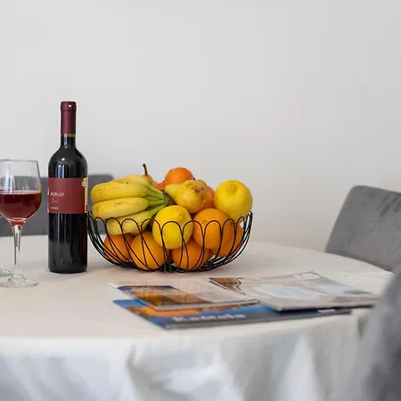 30 Meters From The Sea! Anamarija Apartment Kastela
