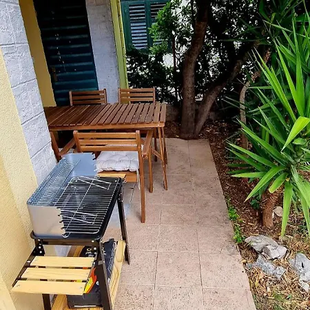 30 Meters From The Sea! Anamarija Apartment *