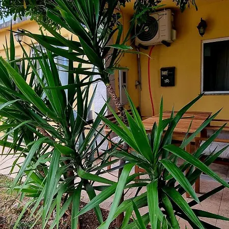 Apartment 30 Meters From The Sea! Anamarija *
